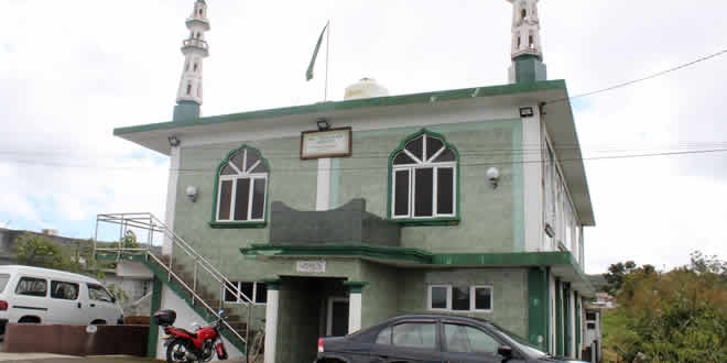 AL MEEZAN MOSQUE