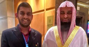 Hafiz Umair Karroo en compagnie de l'Imaam de Madinah, Sheikh Salah Al Budair.